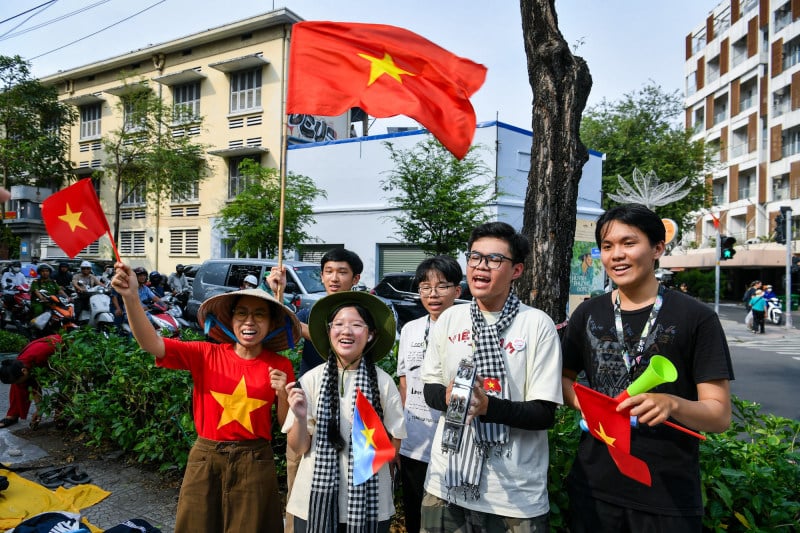 mặc gì đi concert tổ quốc trong tim
