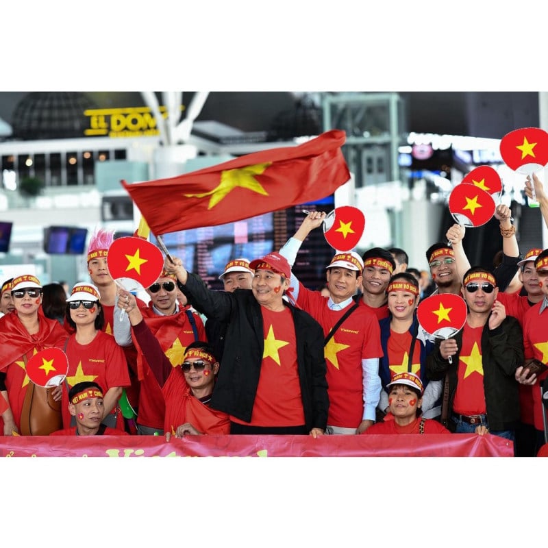 mặc gì đi concert tổ quốc trong tim