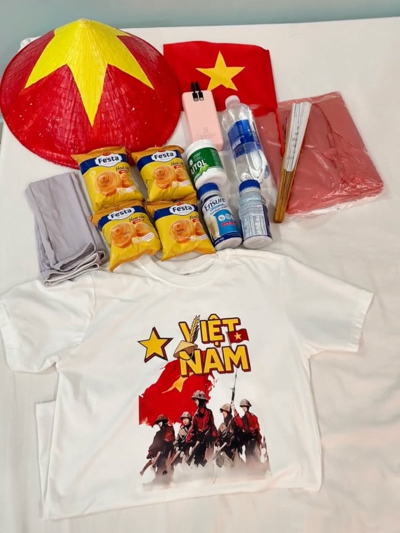 mặc gì đi concert tổ quốc trong tim