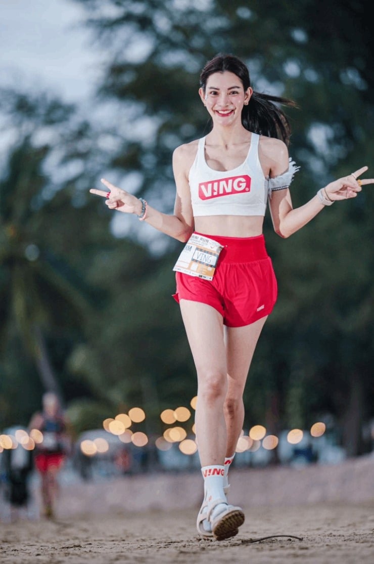 Áo bra và quần short