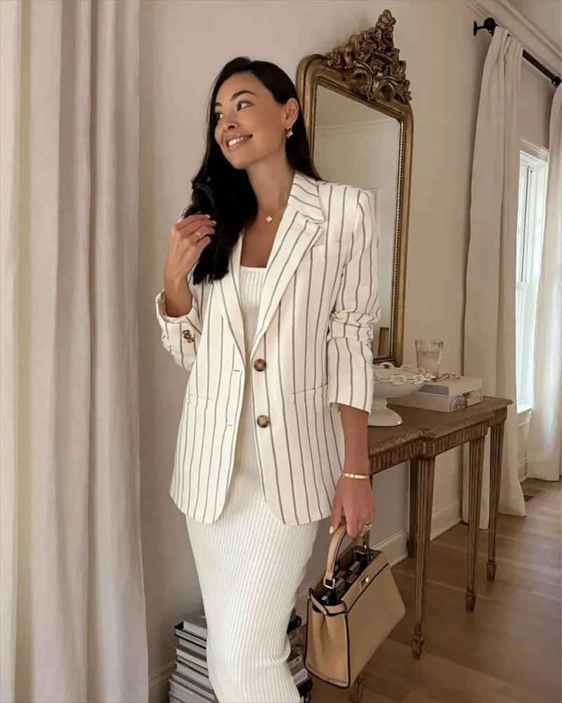 Blazer + Đầm thun/len bodycon