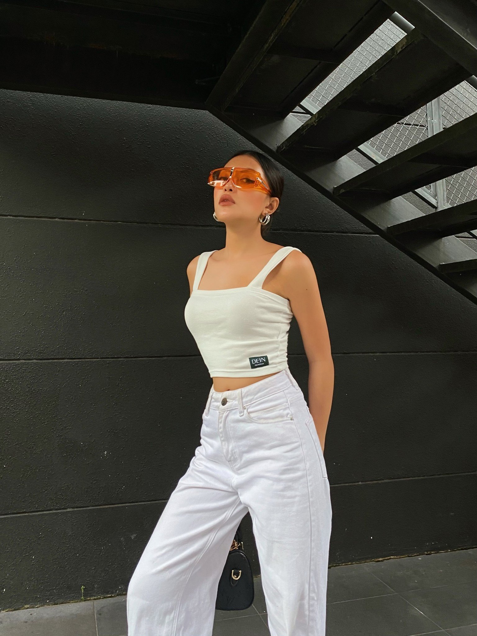Thoải Mái Cùng Quần Culottes và Giày Mule/Sandal Đế Bệt