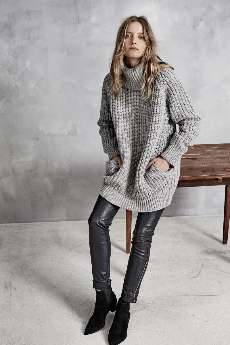 Áo len dáng dài mix quần legging
