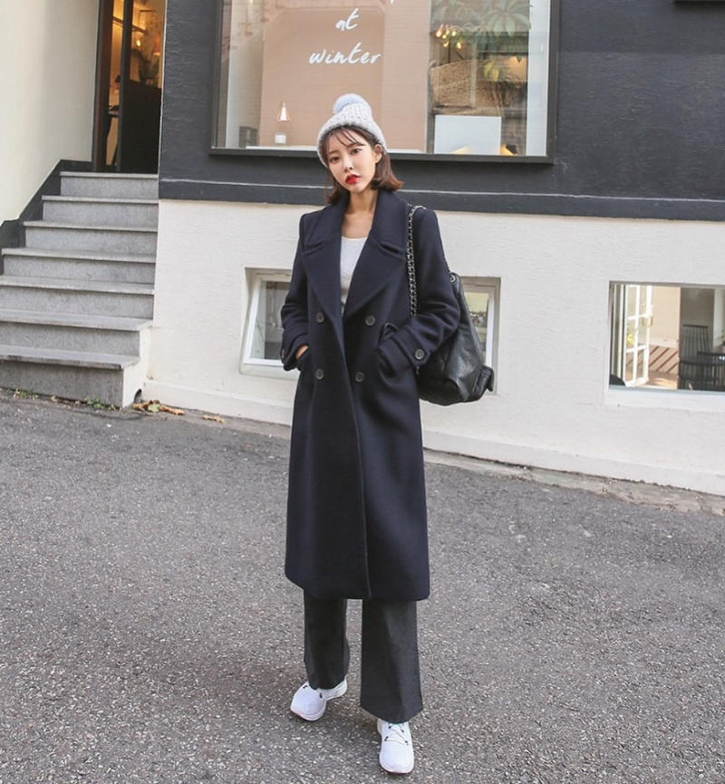 Quần culottes mix áo khoác măng tô
