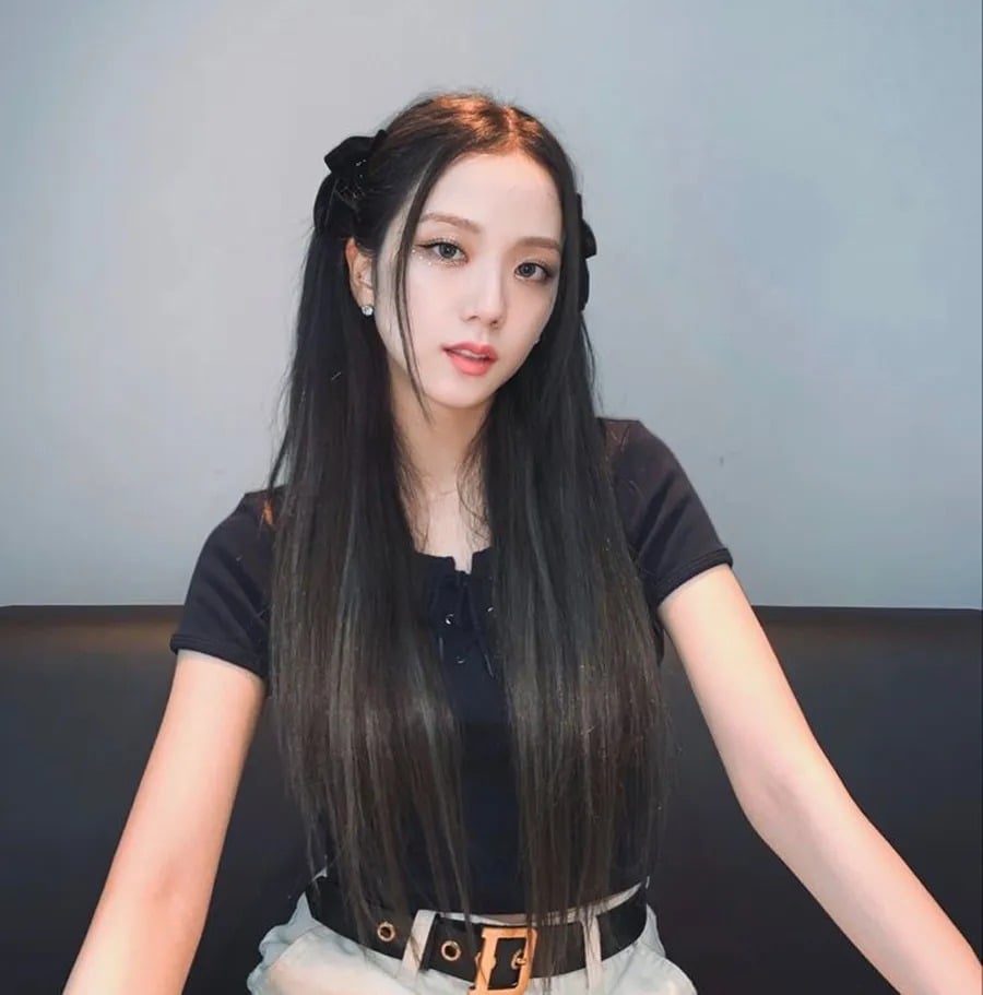 Cá tính lạnh lùng và khí chất tối giản