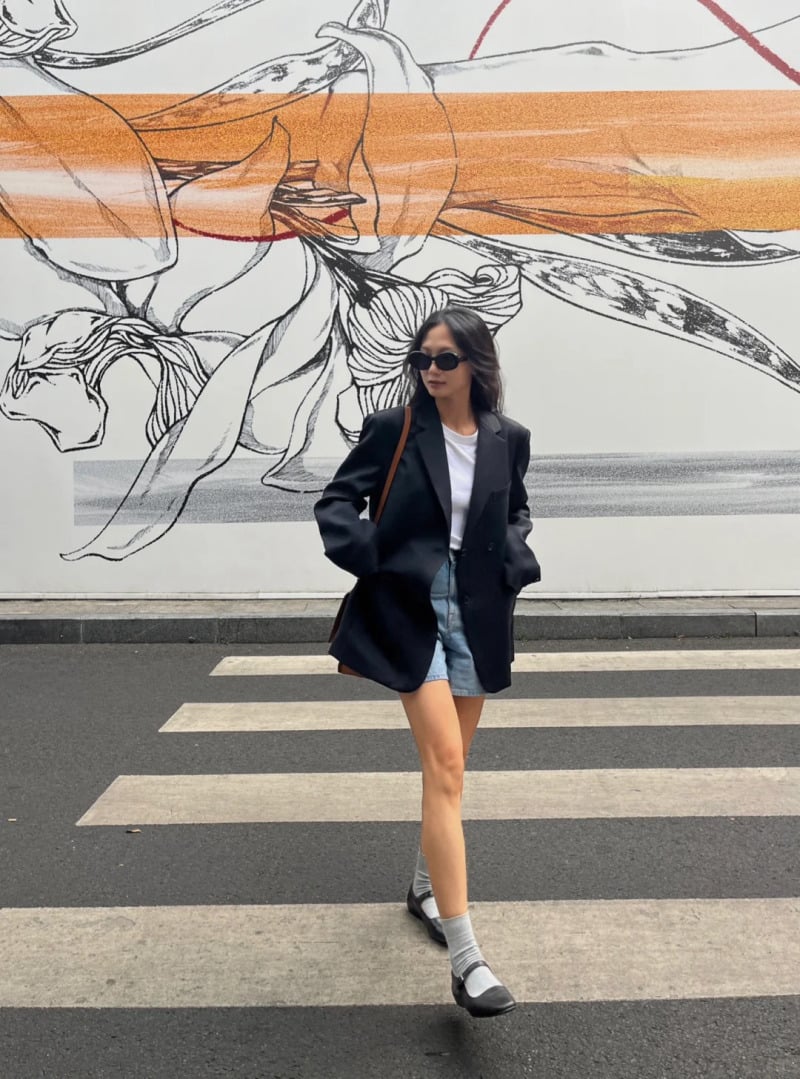 cách phối đồ với áo vest nữ