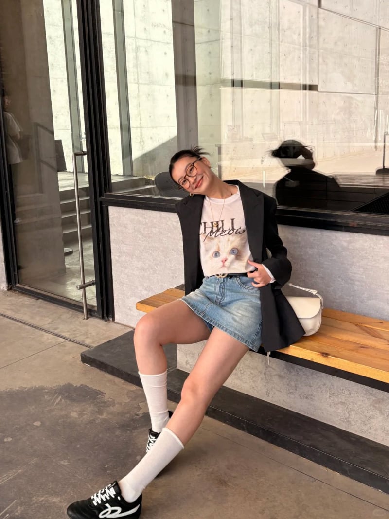 cách phối đồ với áo vest nữ