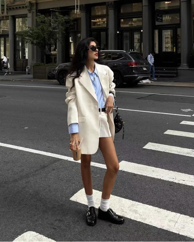 cách phối đồ với áo vest nữ