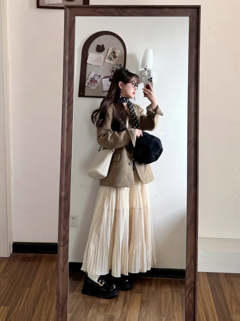 cách phối đồ với áo vest nữ