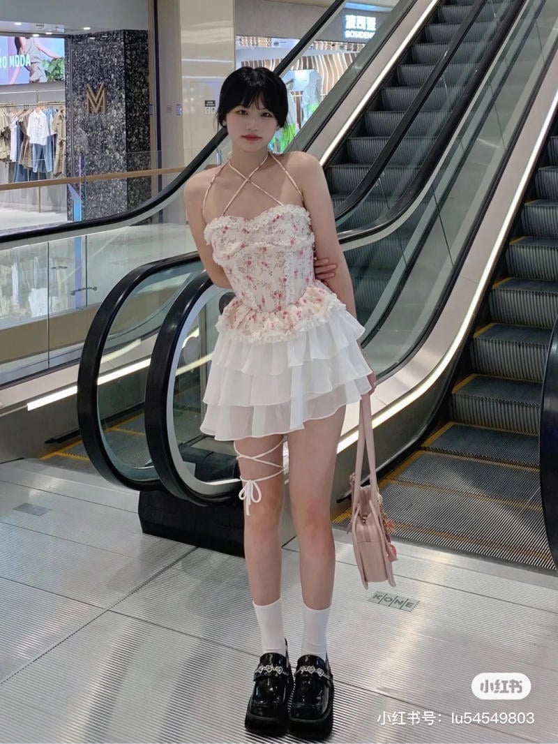 5 kiểu chân váy gái Hàn thường diện với áo len