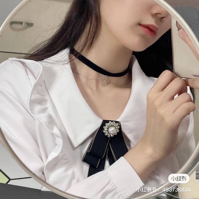 phối đồ với choker