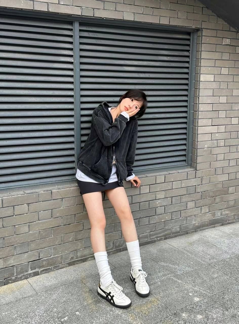Thoải Mái Với Quần Legging và Áo Oversized