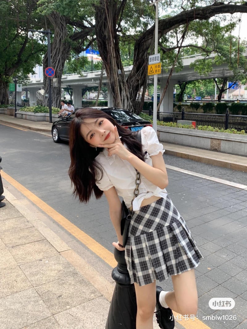 mẫu áo sơ mi buộc vạt đẹp