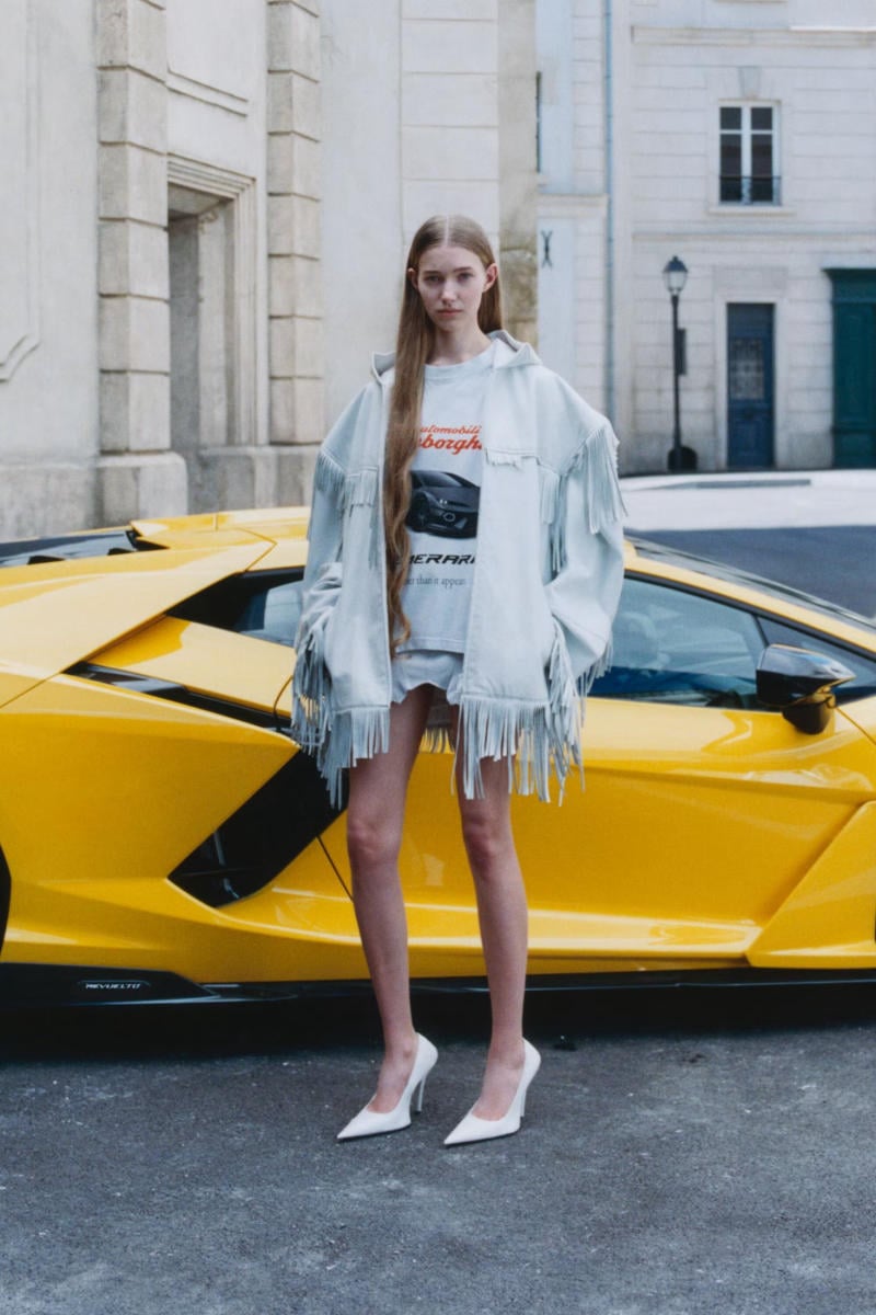 Áo Hoodie hoặc Sweater có khóa kéo