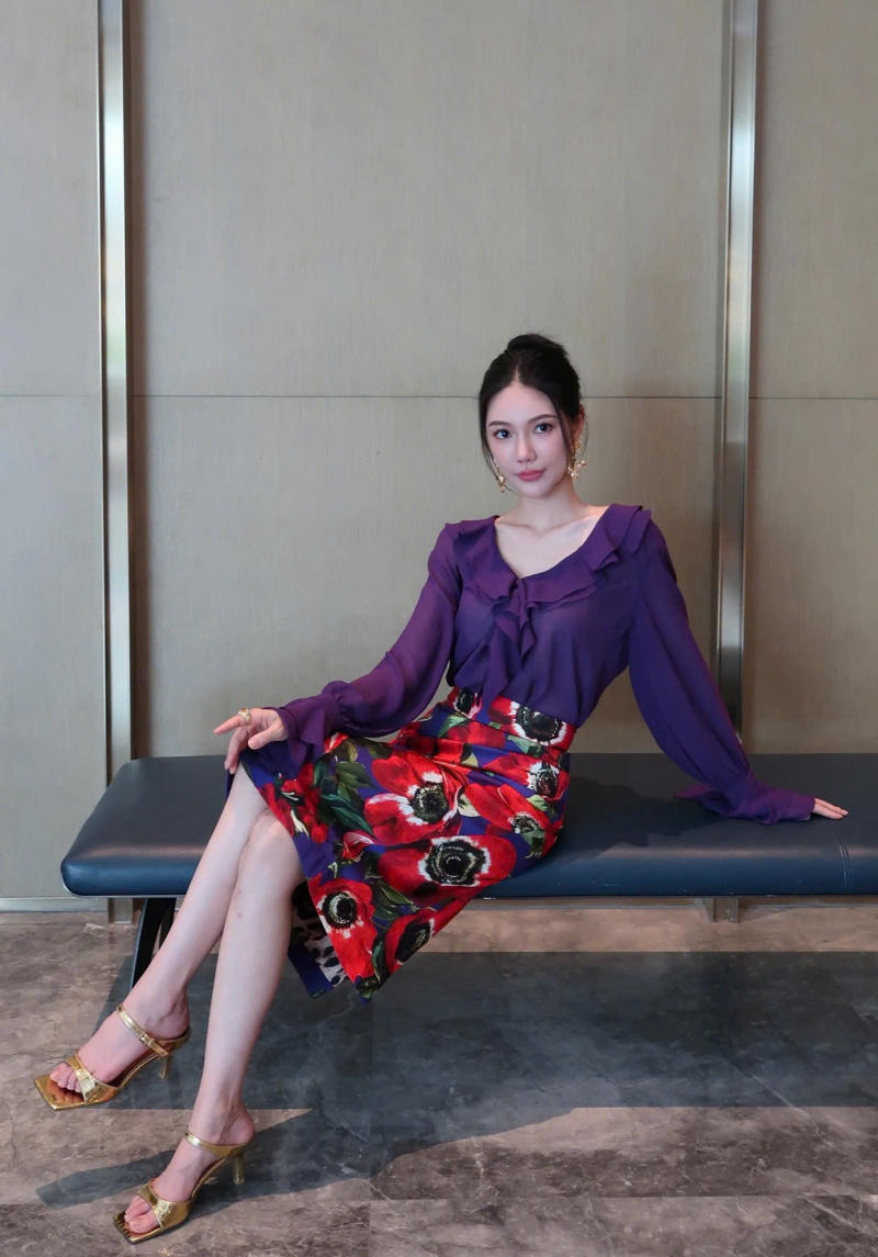 Màu plum phối với Màu đỏ