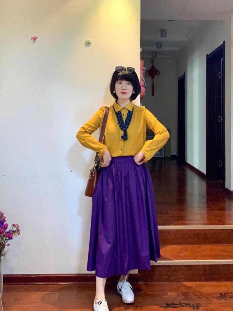 Màu plum phối với Màu vàng