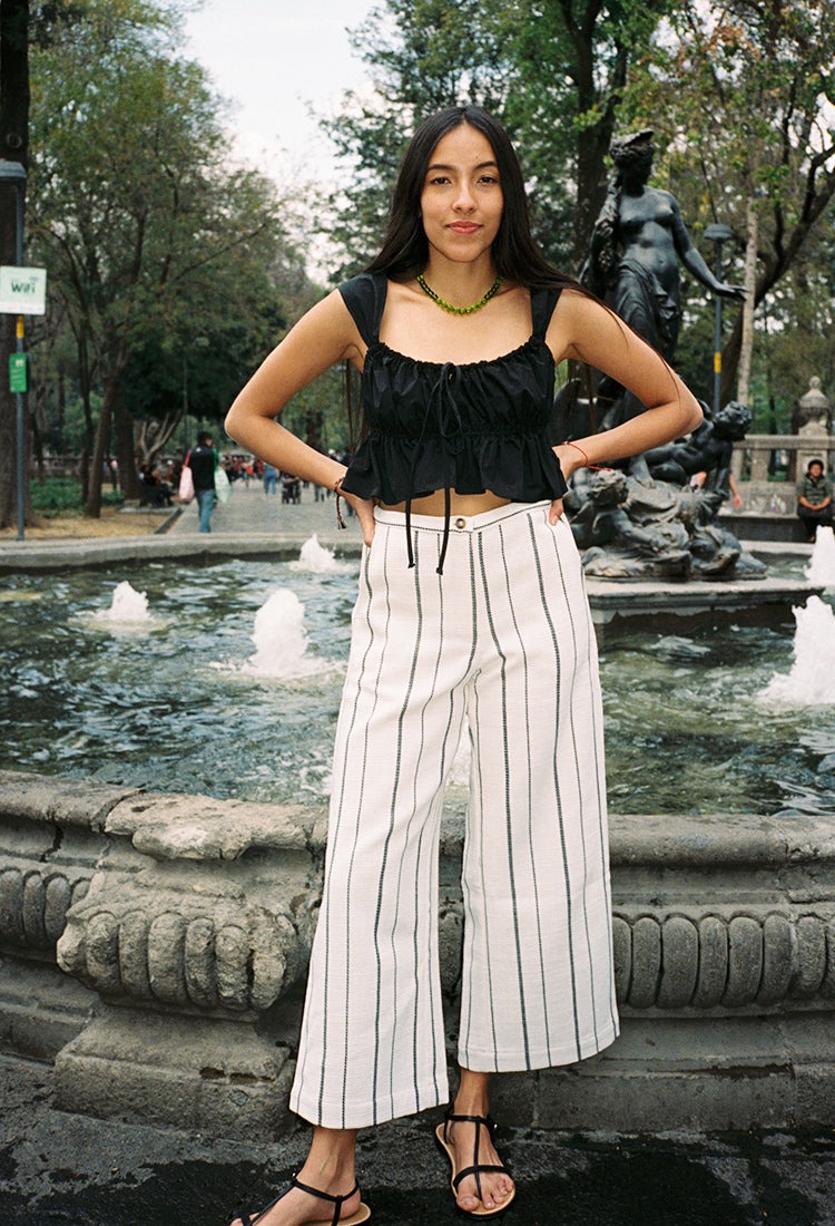 Quần culottes kẻ sọc phù hợp với dáng người nào?
