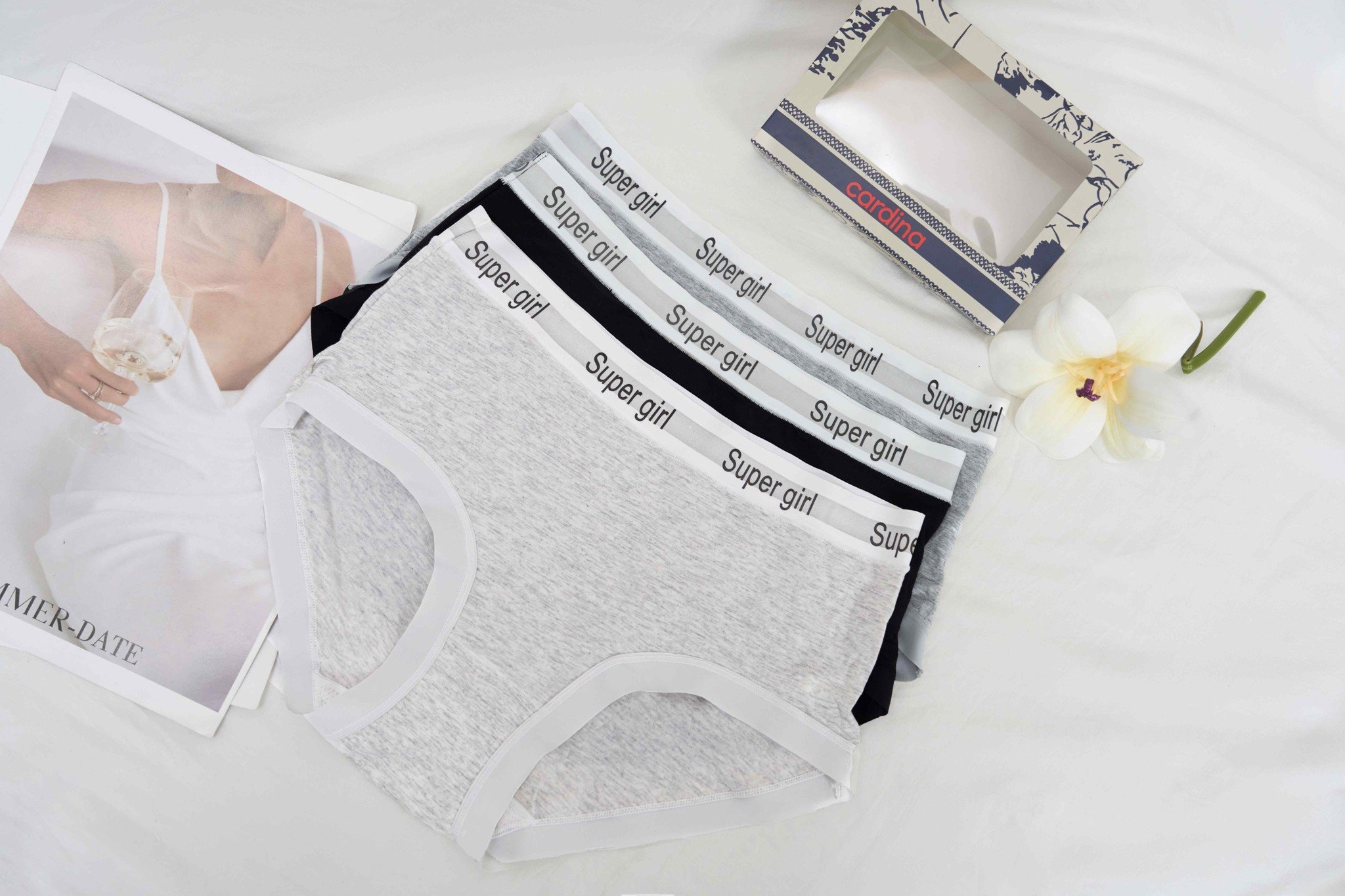 Quần lót cotton phối viền super girl