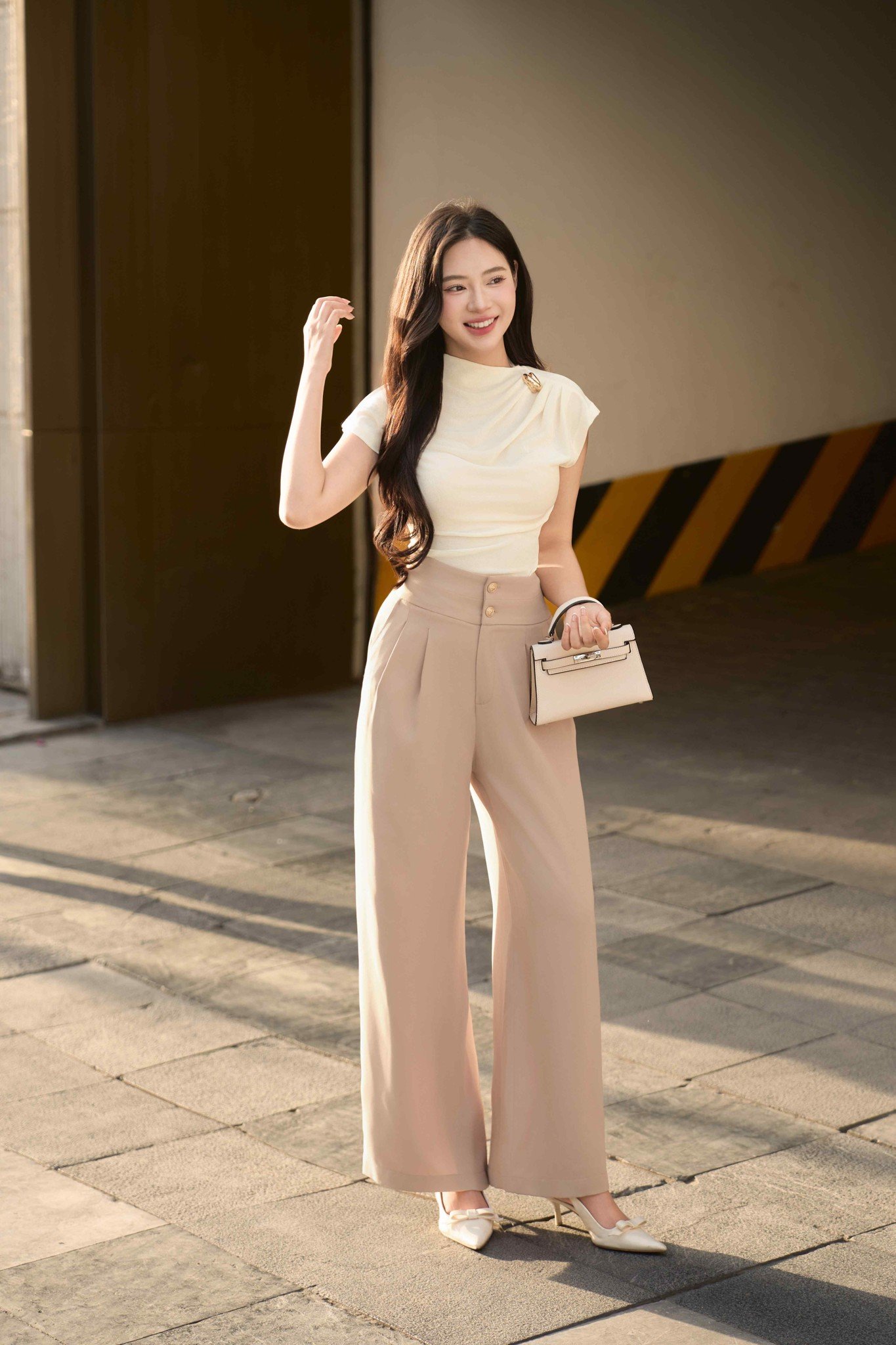 Quần xếp ly ống rộng cạp đôi