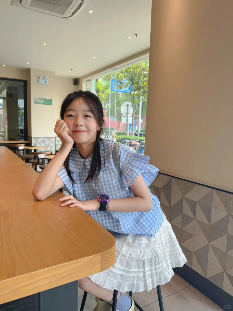 sinh năm 2013 hợp màu gì