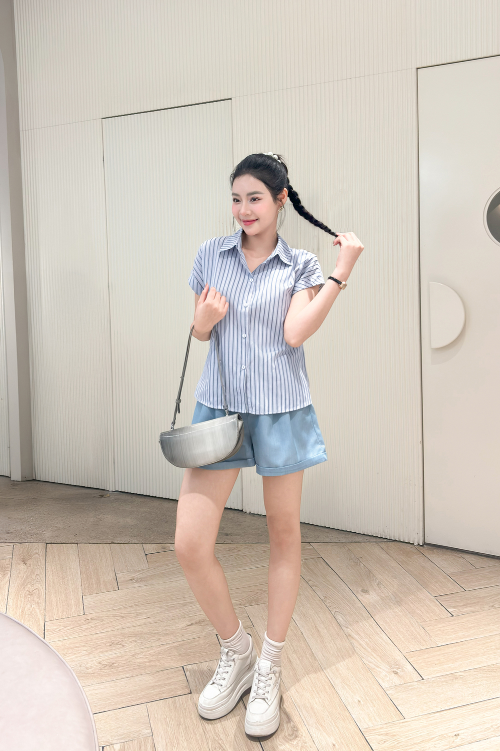 Set sơ mi kẻ quần jean giấy