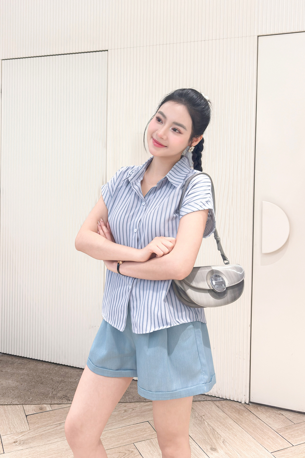 Set sơ mi kẻ quần jean giấy