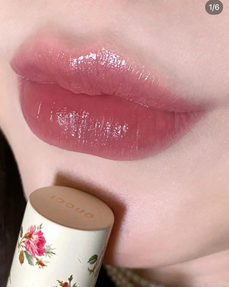 son màu hồng đất