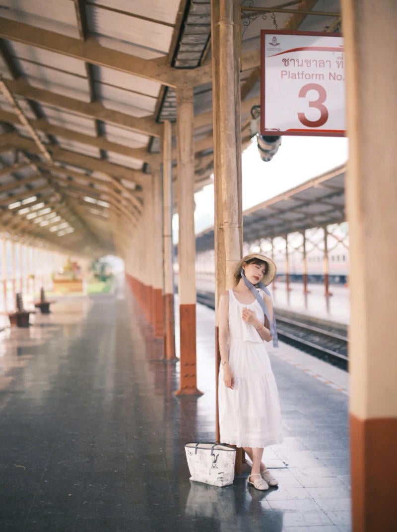 Nhóm dáng đứng và đi