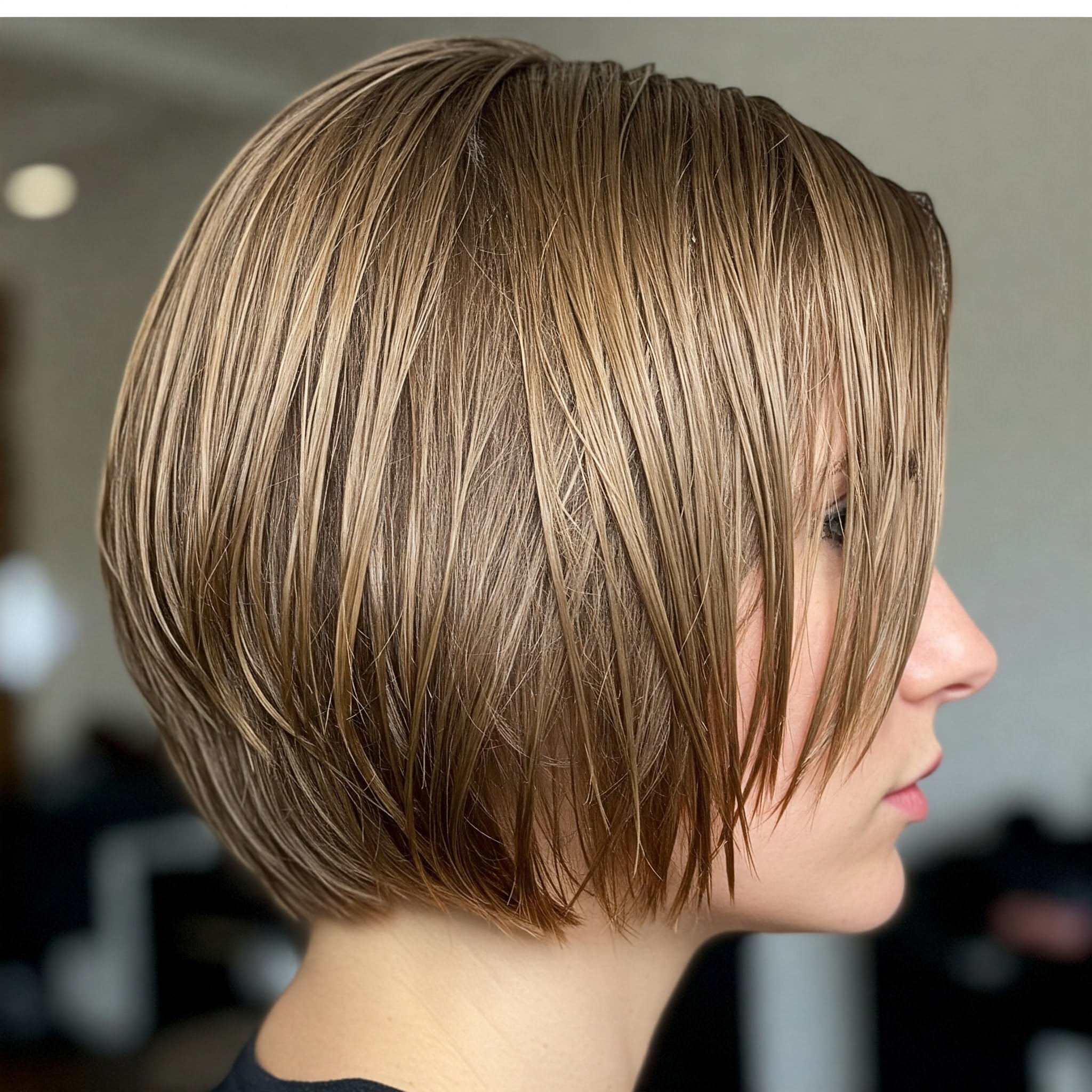 Bí Quyết Tạo Kiểu Bob Ướt Cho Tóc Mỏng