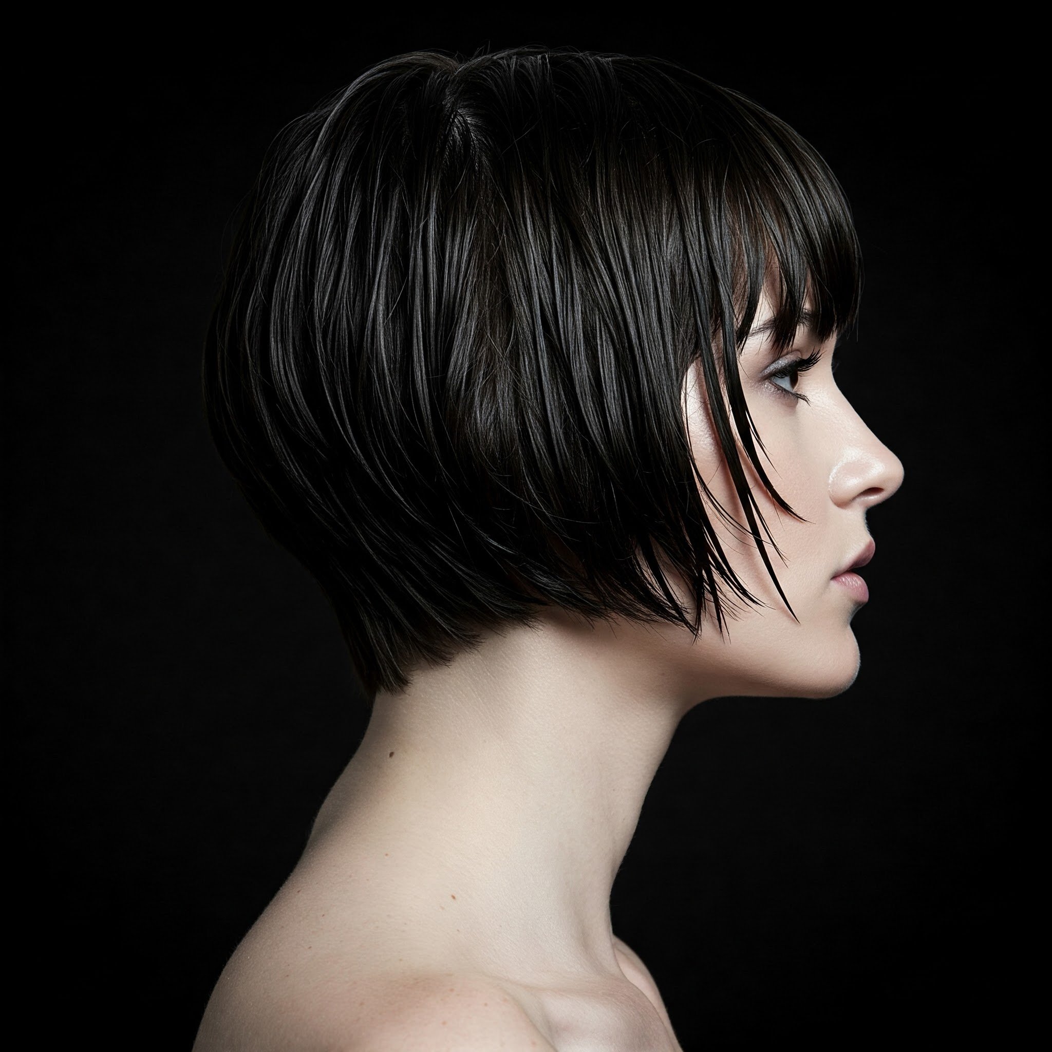 Bob Ướt Cá Tính Với Phần Tóc Mai Cạo (Undercut Wet Bob)