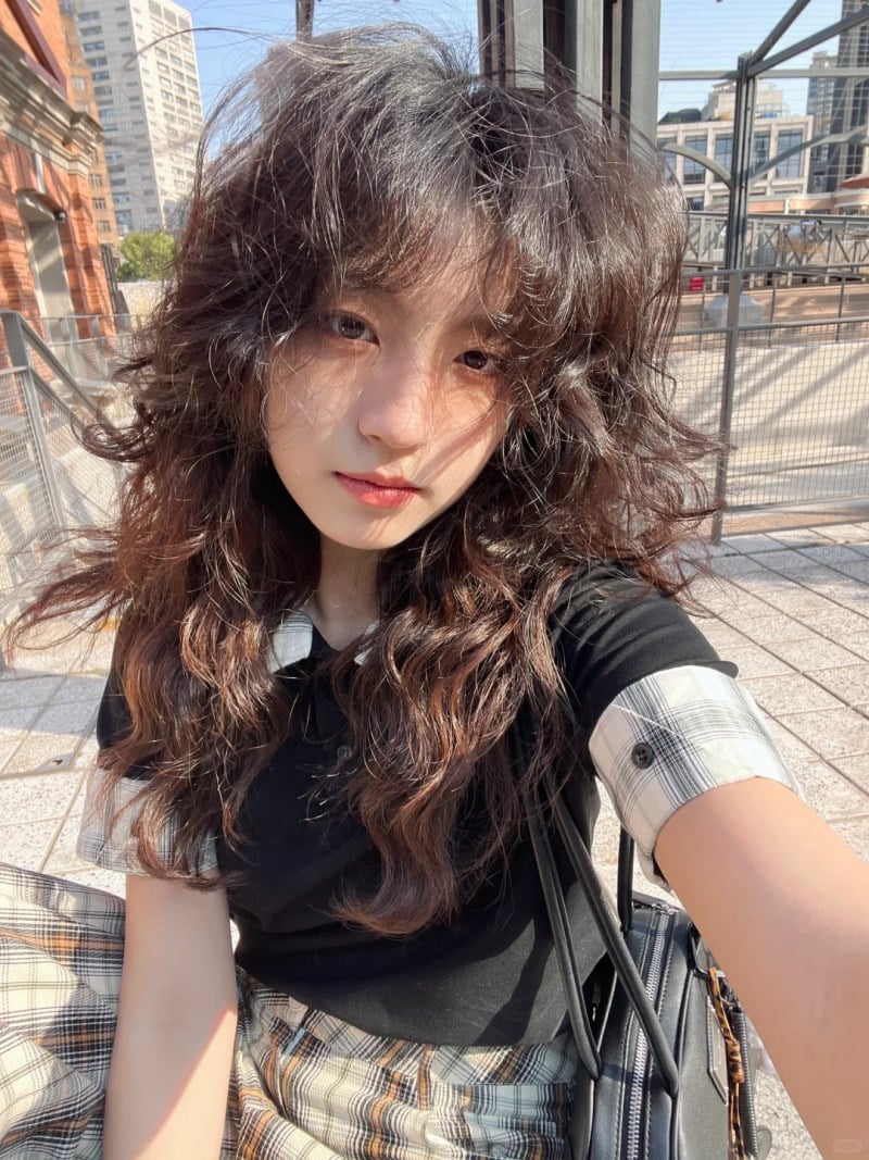 kiểu tóc xoăn hippie