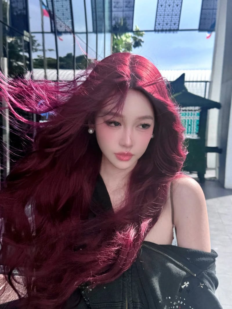 màu tóc đỏ cherry
