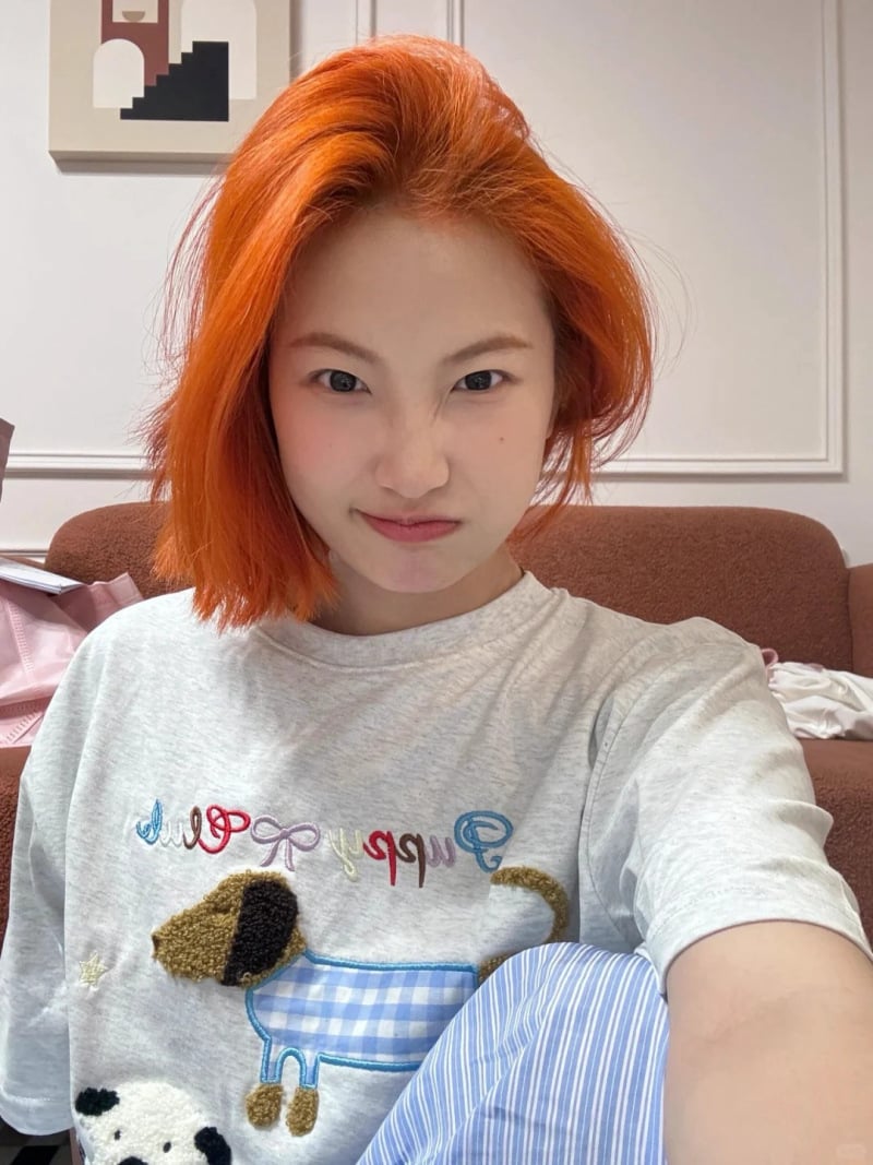 tóc màu vàng cam