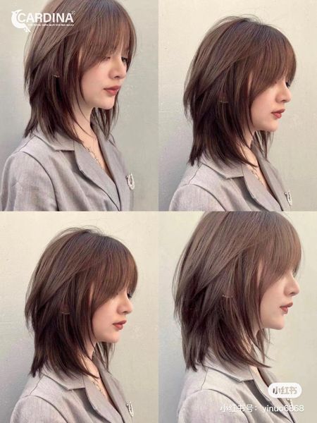 Tóc layer mullet nữ ngắn: Với kiểu tóc layer mullet nữ ngắn này, bạn sẽ thật sự tỏa sáng nổi bật. Với các lớp tóc cắt tỉa đều, tăng thêm sự phồng và độ tông đỏ óng ánh, đây chắc chắn là một kiểu tóc đầy sức hút để bạn thử ngay hôm nay.