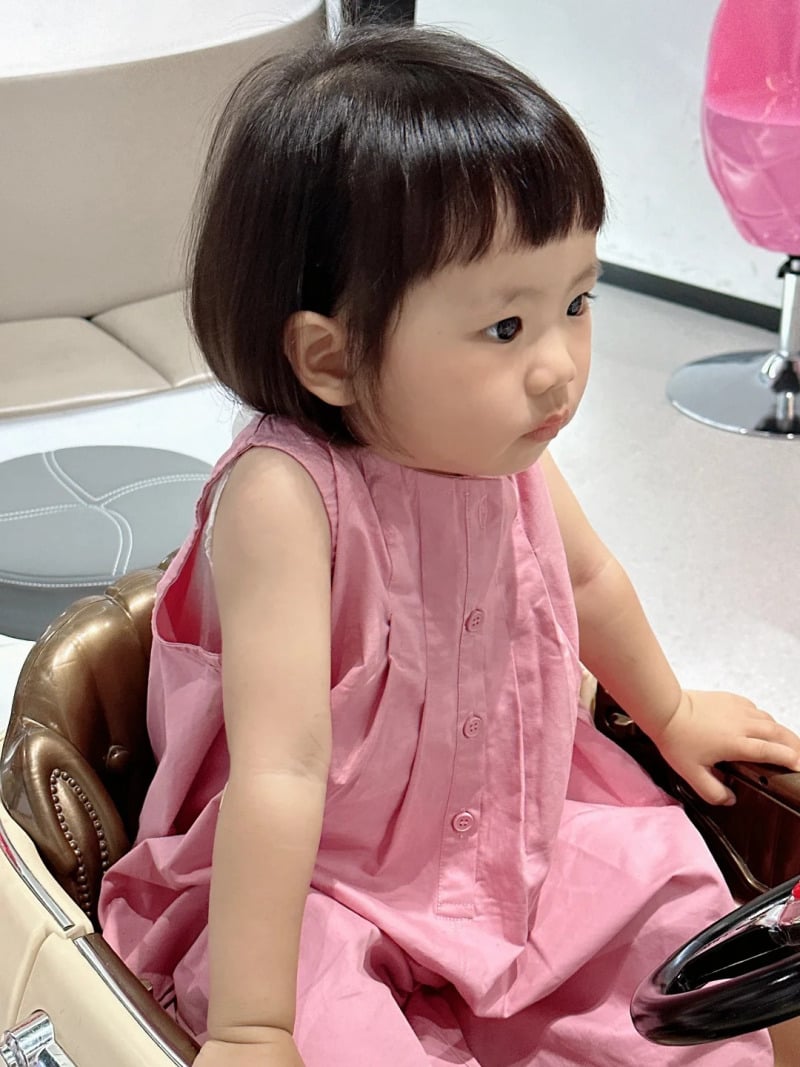 tóc ngắn cho bé gái