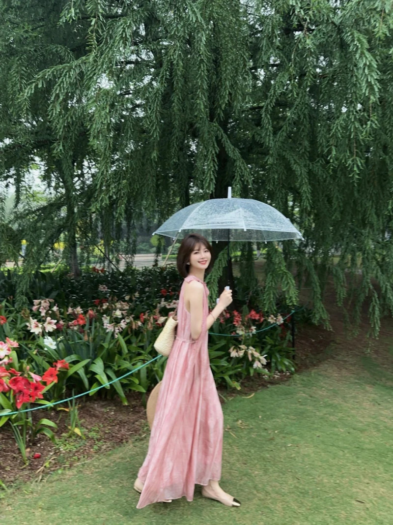 tóc ngắn mặc đầm gì đẹp