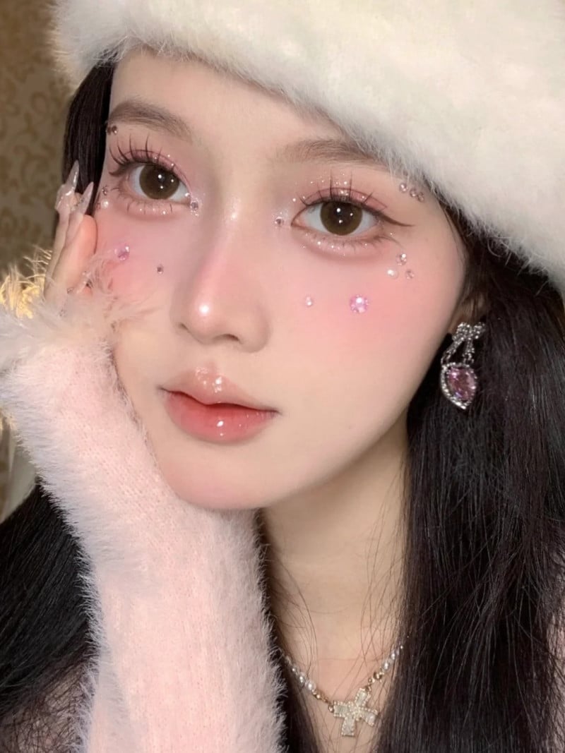 Makeup tone Tím Pastel