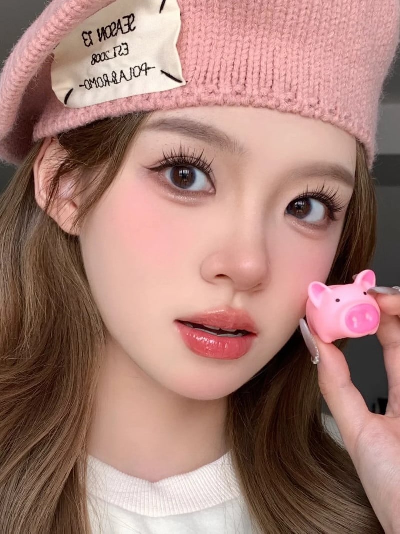 Bí Quyết Để Có Lớp Makeup Nhẹ Nhàng Hoàn Hảo và Bền Màu