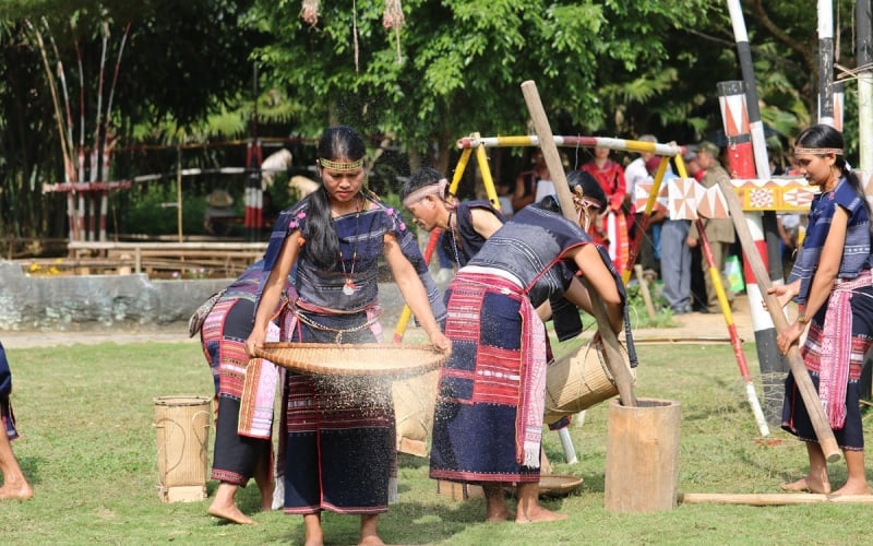 trang phục dân tộc ê đê