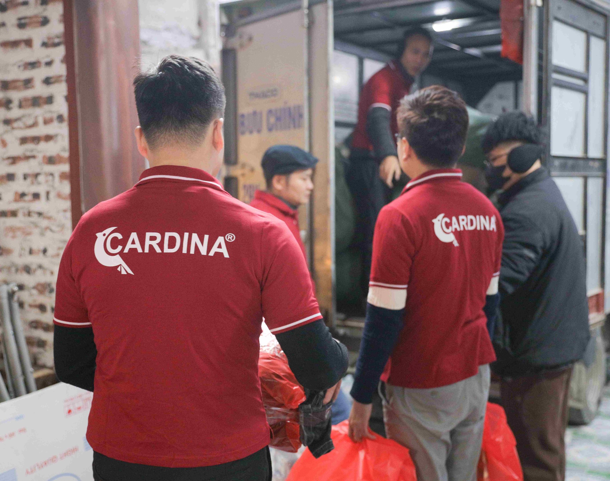 CARDINA GIVING - Điều tử tế bay xa và còn mãi