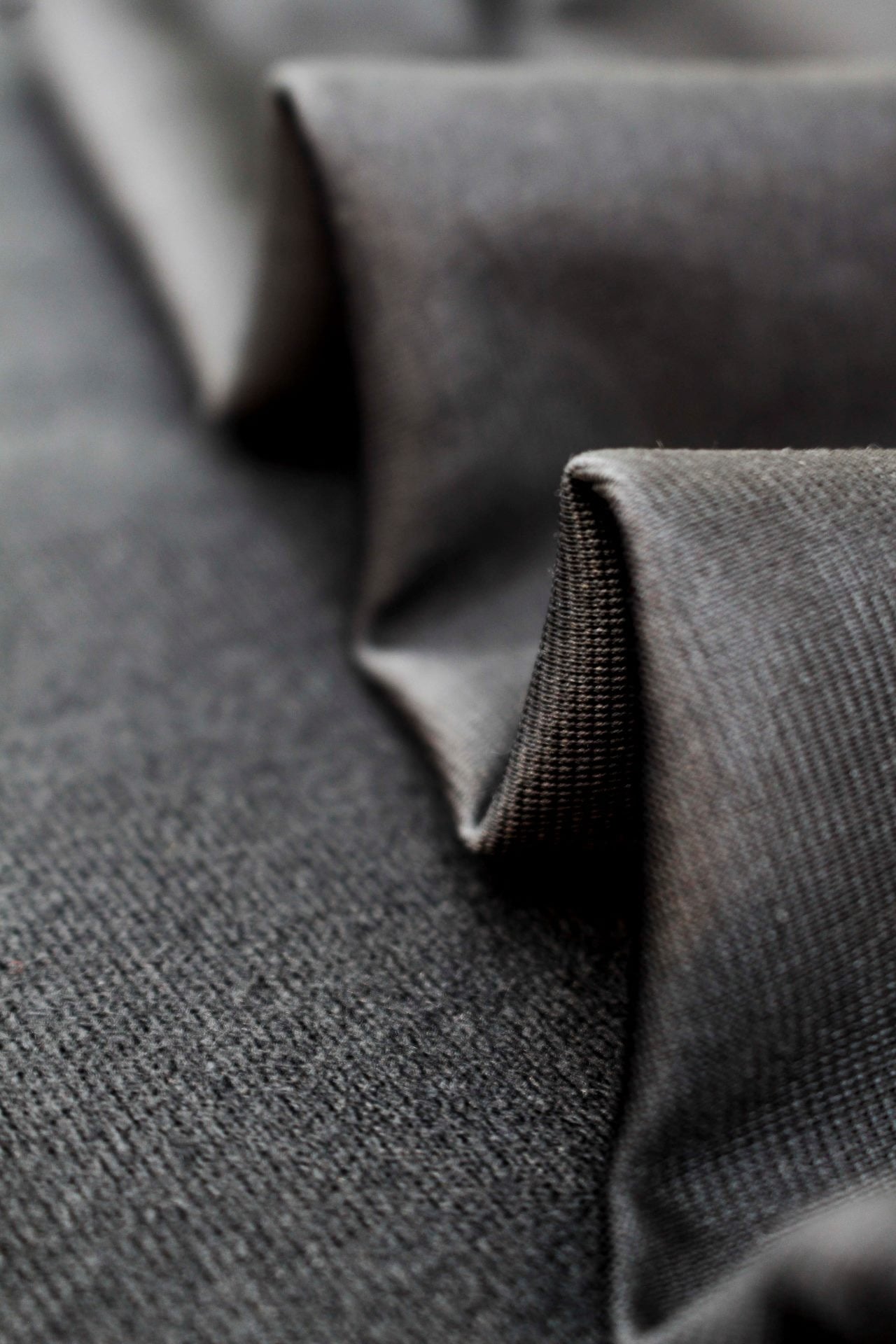 Đặc Điểm Vải Bóng Cào