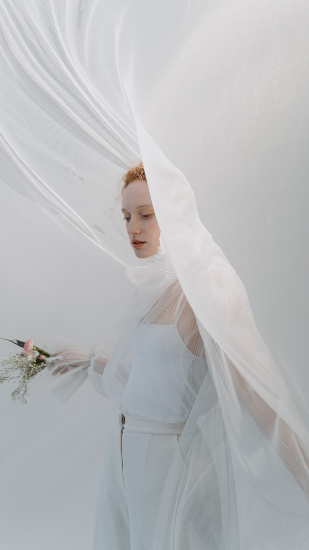 Nhận biết, lựa chọn và bảo quản vải tulle đúng cách