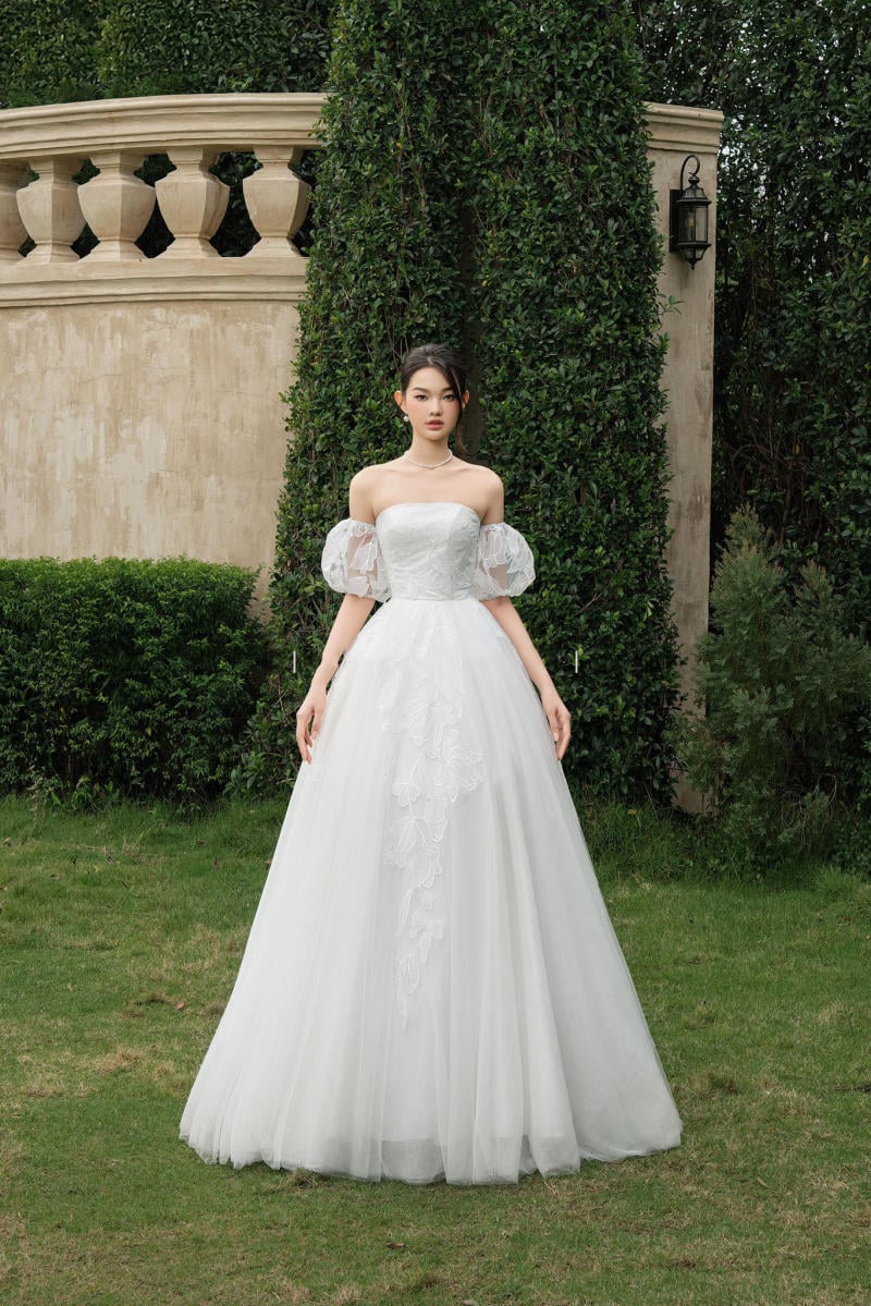 Váy Đi Bàn Dáng Xòe Bồng Màu Trắng Tay Bồng Phối Ren