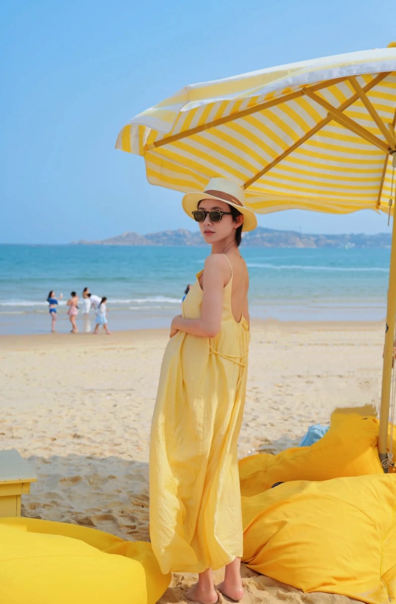 váy đi biển cho bà bầu