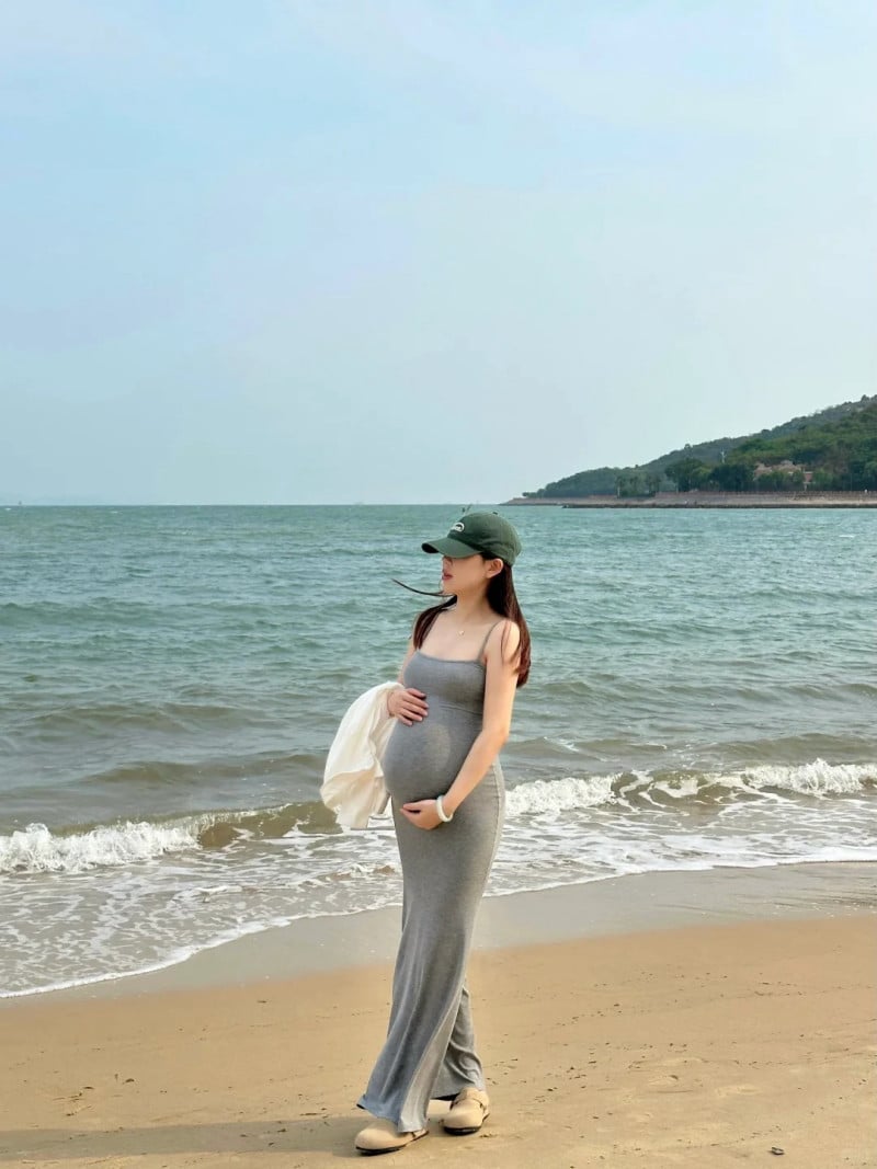 váy bầu đi biển