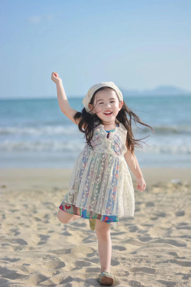 váy cho bé đi biển