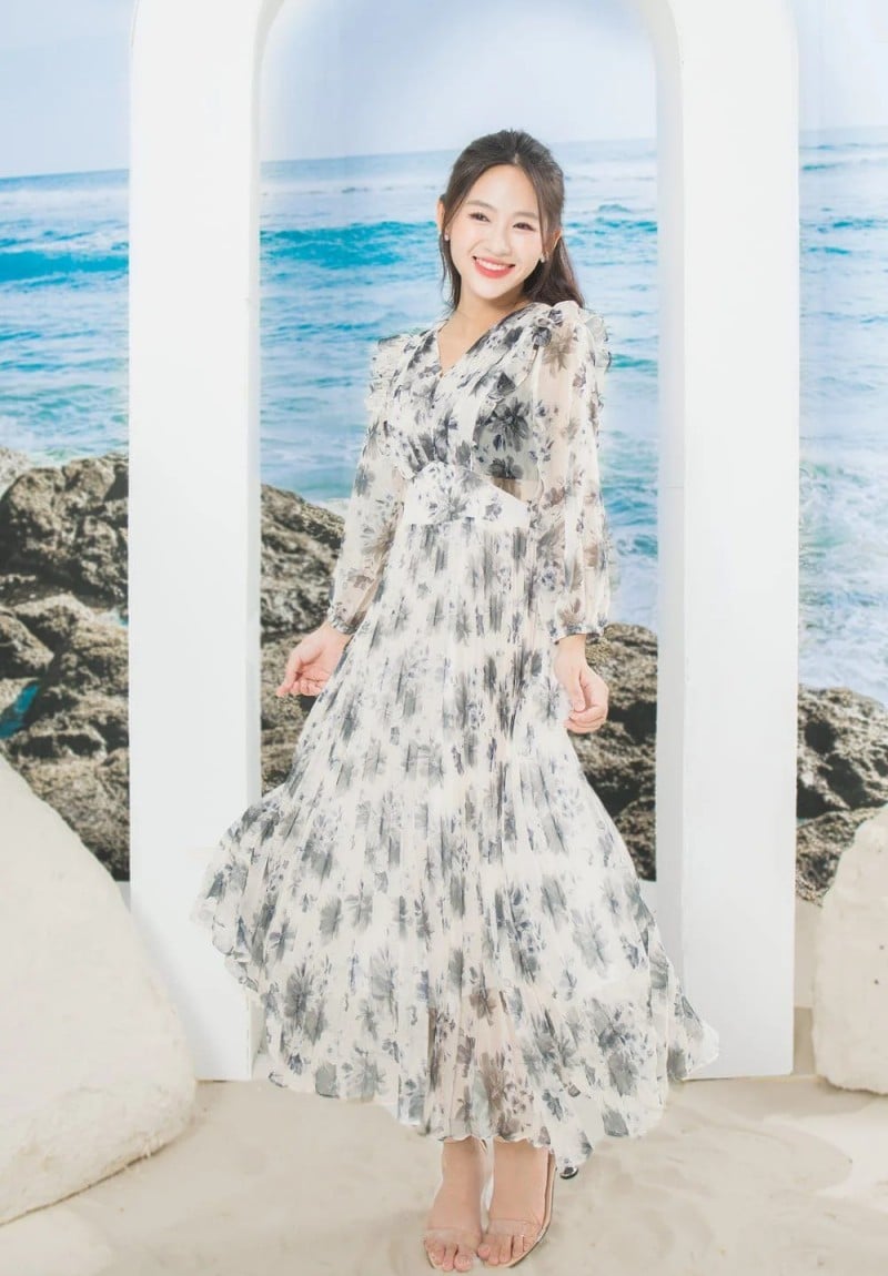 Váy maxi đi biển cho cô nàng... - Váy Maxi Cho Người Thấp | Facebook