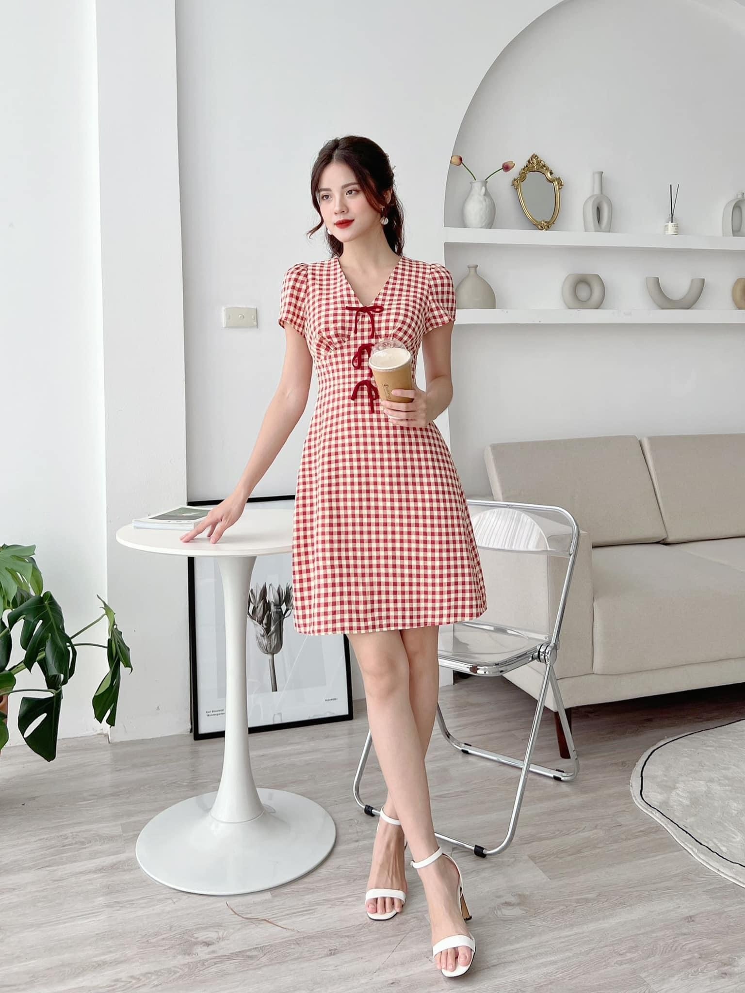 váy kẻ caro