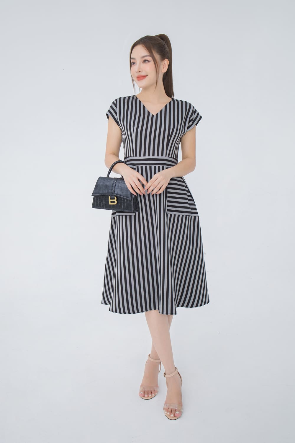 đi lễ nhà thờ mặc gì