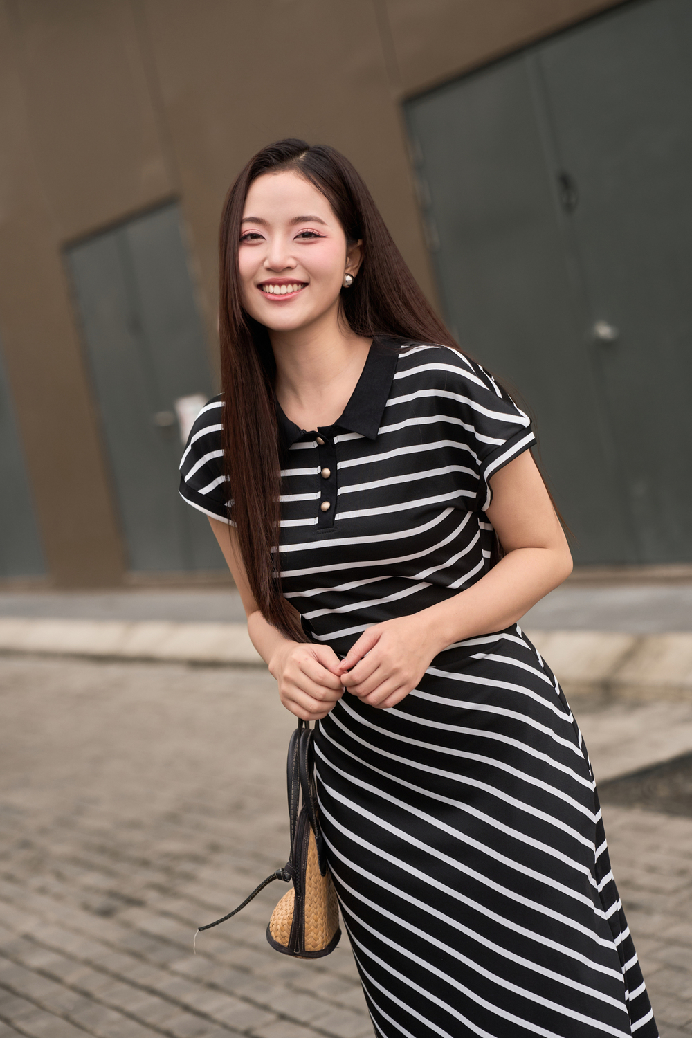 đầm kẻ